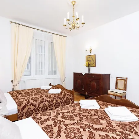 公寓 Cracow Lenartowicza By Renters