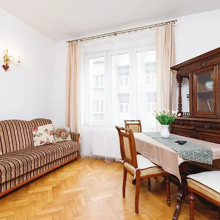 Cracow Lenartowicza By Renters 克拉科夫